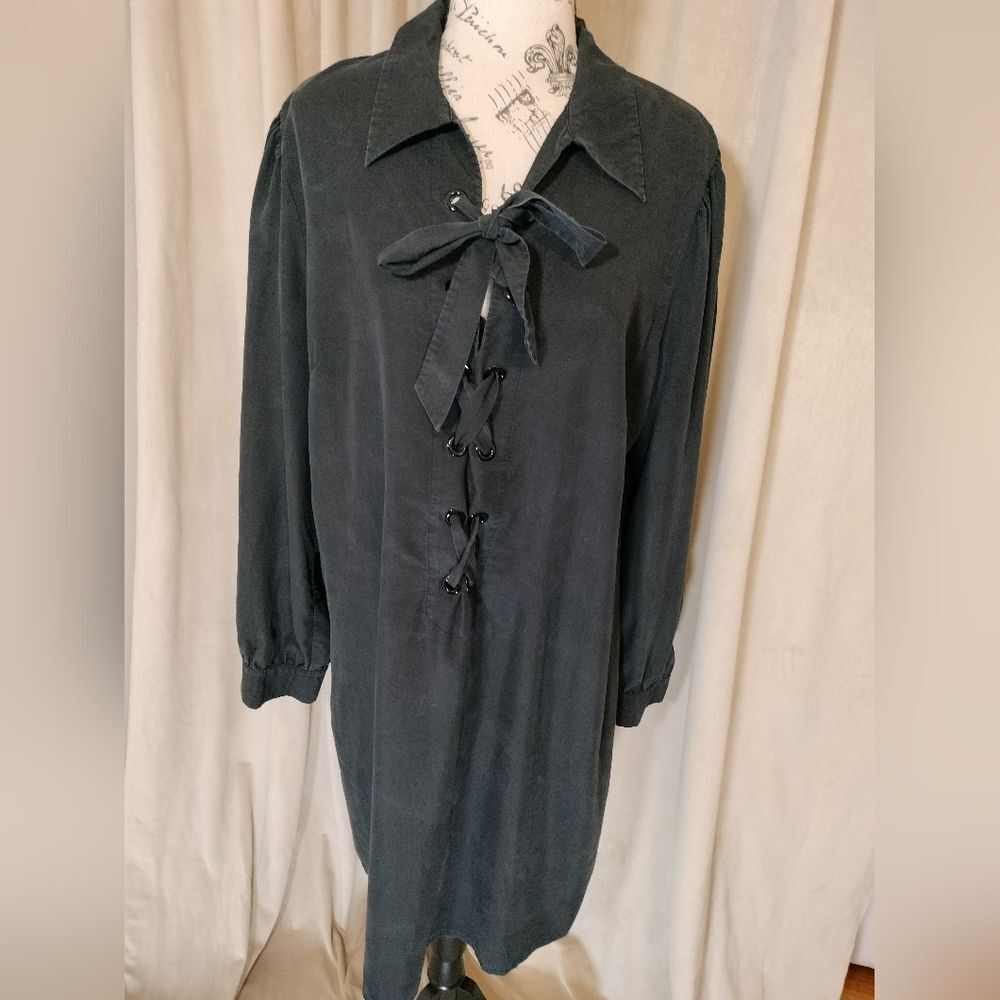 Elie Tahari Women’s Black Long Sleeve Lace Up Front Shirt Dress. Size XL